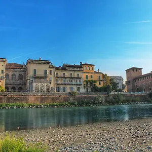 Castelvecchio - Palazzo Canossa Italia
